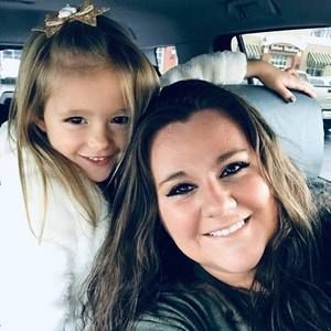 Meet your Posher, Dakota